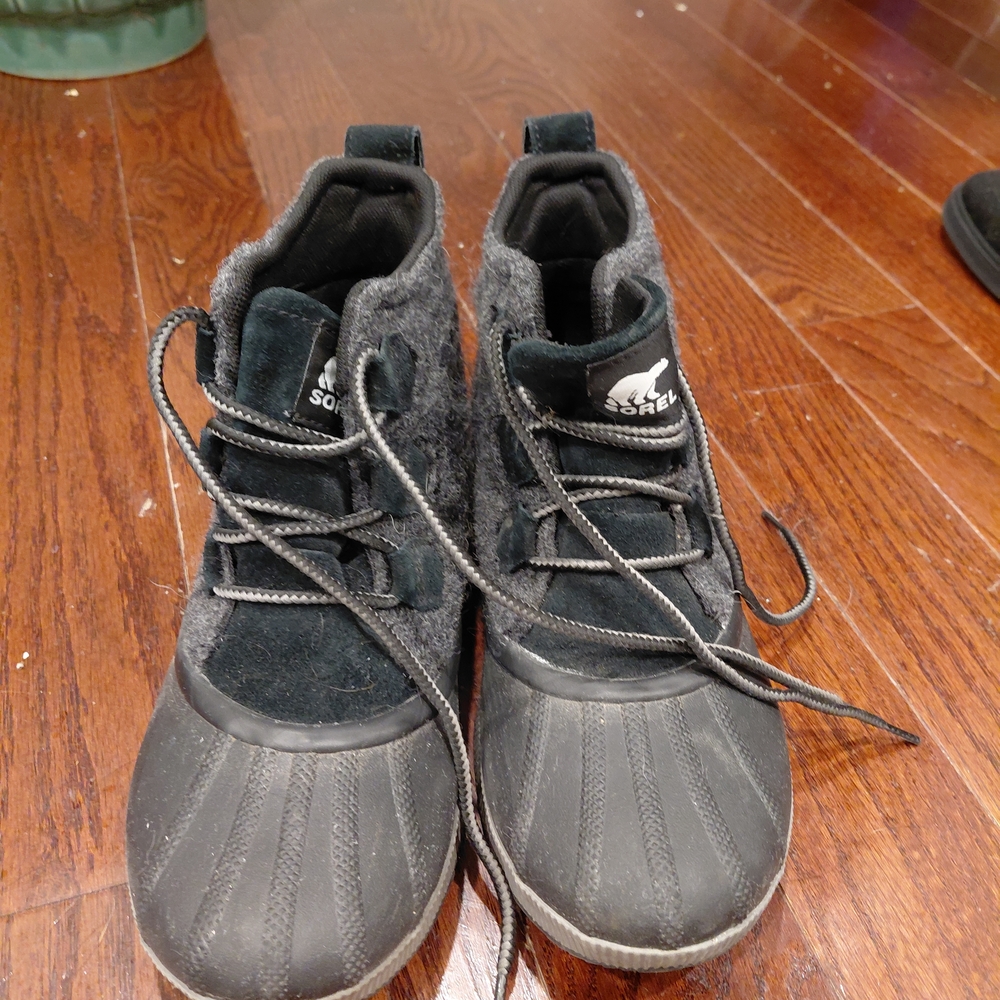 Sorel Black Lace Up Women's Boots